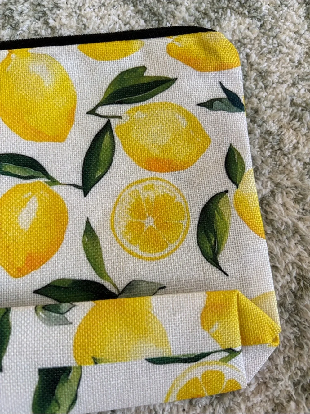 Lemons Poly Canvas Cosmetic Bag Zipper Pouch NWT 9x7x1.5”